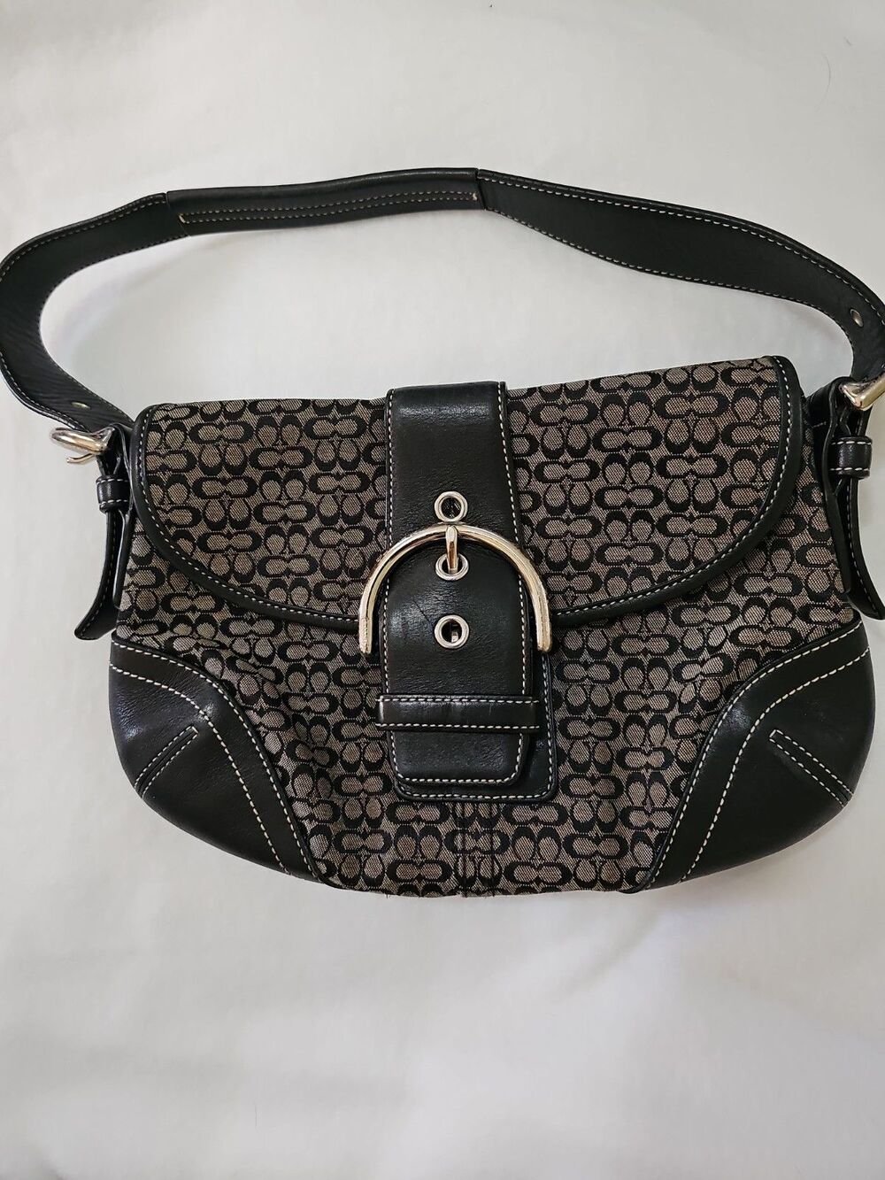Coach Soho 6818 SMALL Vtg Black Leather Signature C Shoulder Bag Excellent.